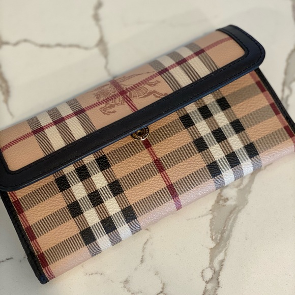 Burberry Wallet - Picture 6 of 6